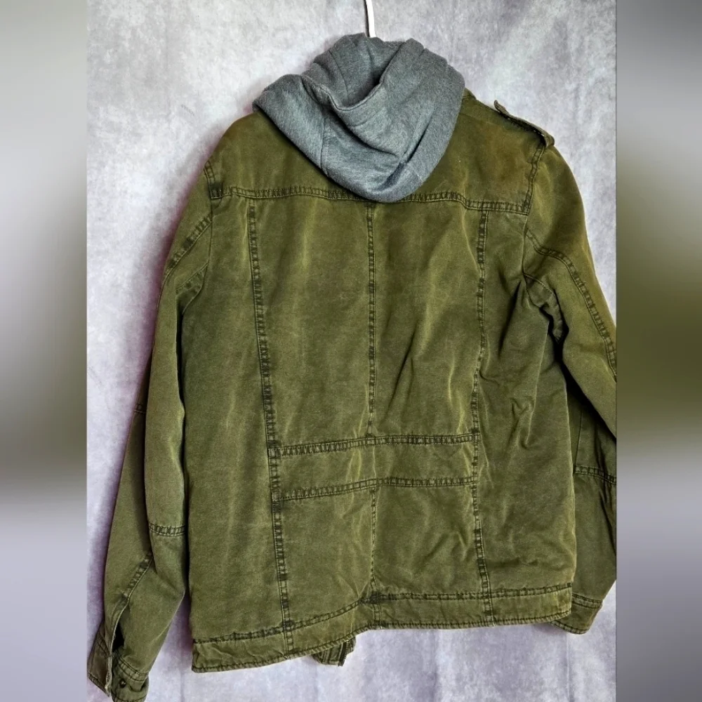 Levi's trucker jacket - Picture 4 of 4